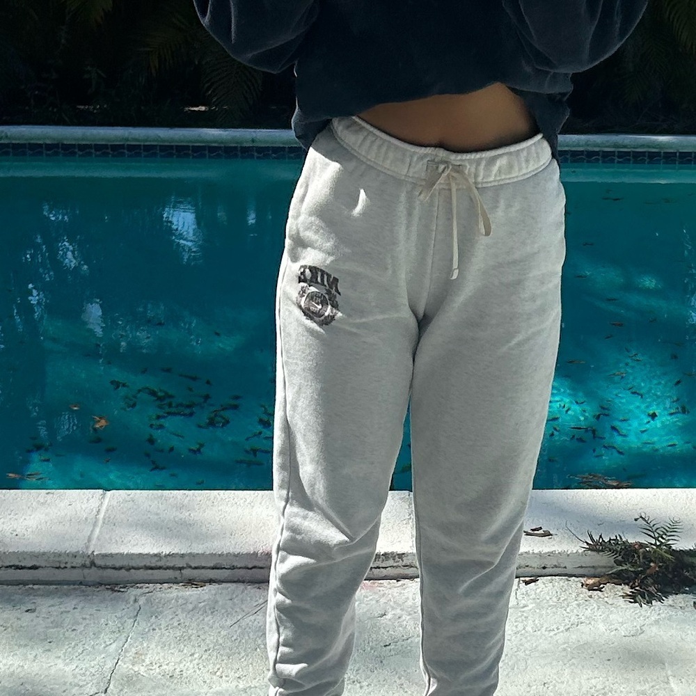 Nike sweats size small - Picture 3 of 3